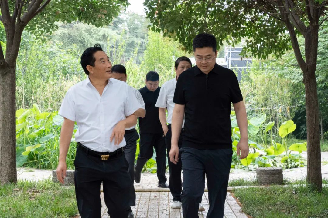 中紅旅發(fā)展集團(tuán)蒞臨陜西白水杜康考察交流 共謀4A級(jí)景區(qū)創(chuàng)建與酒圣杜康文化發(fā)展新篇章