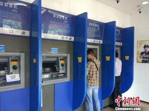 22地區(qū)上調(diào)最低工資標(biāo)準(zhǔn) 這五地已邁過(guò)2000元大關(guān)