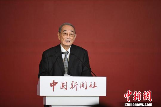 厲以寧:路徑依賴已成中國(guó)轉(zhuǎn)變發(fā)展方式主要障礙